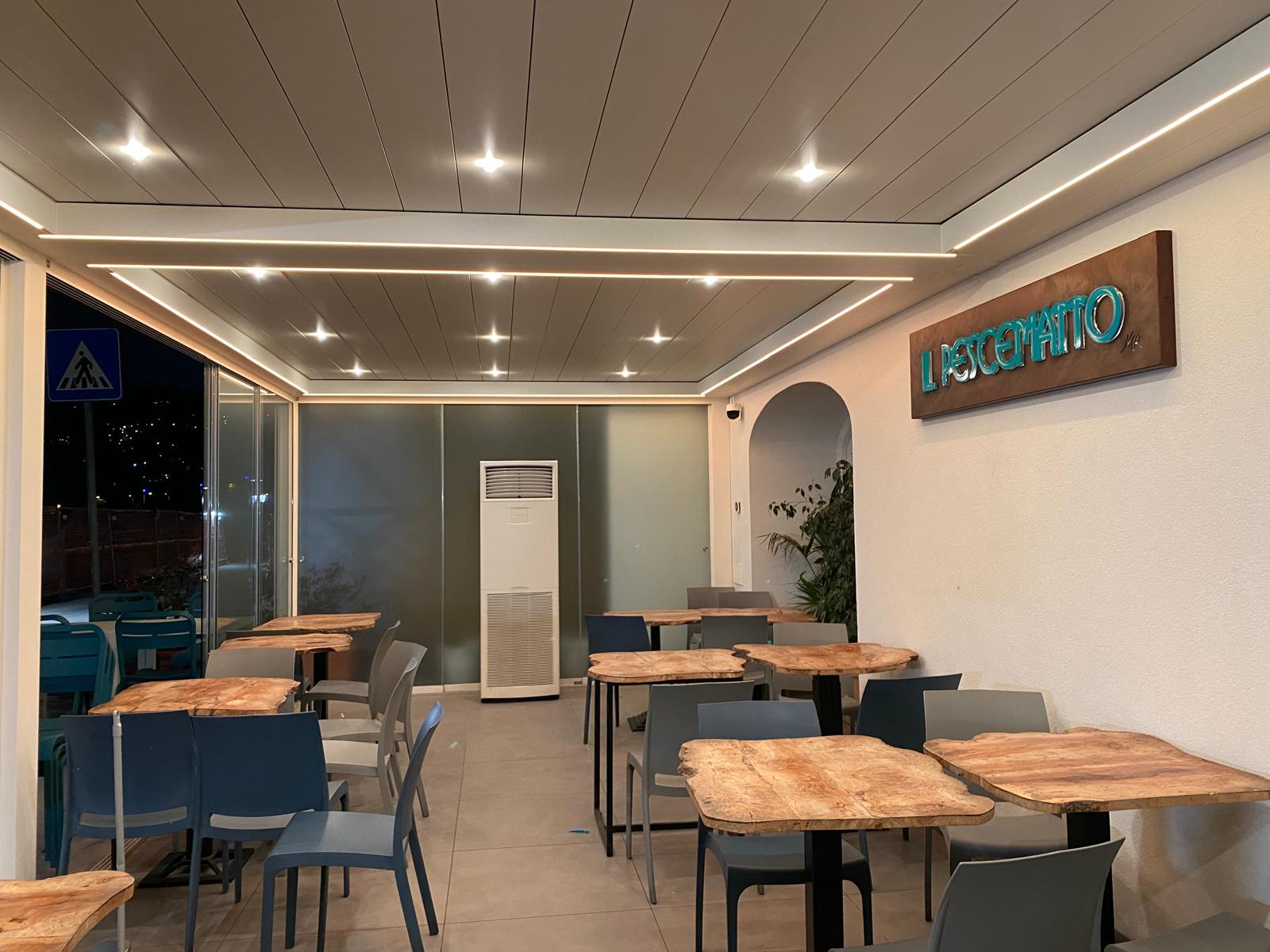 Pergola bioclimatica Brera a lame retraibili