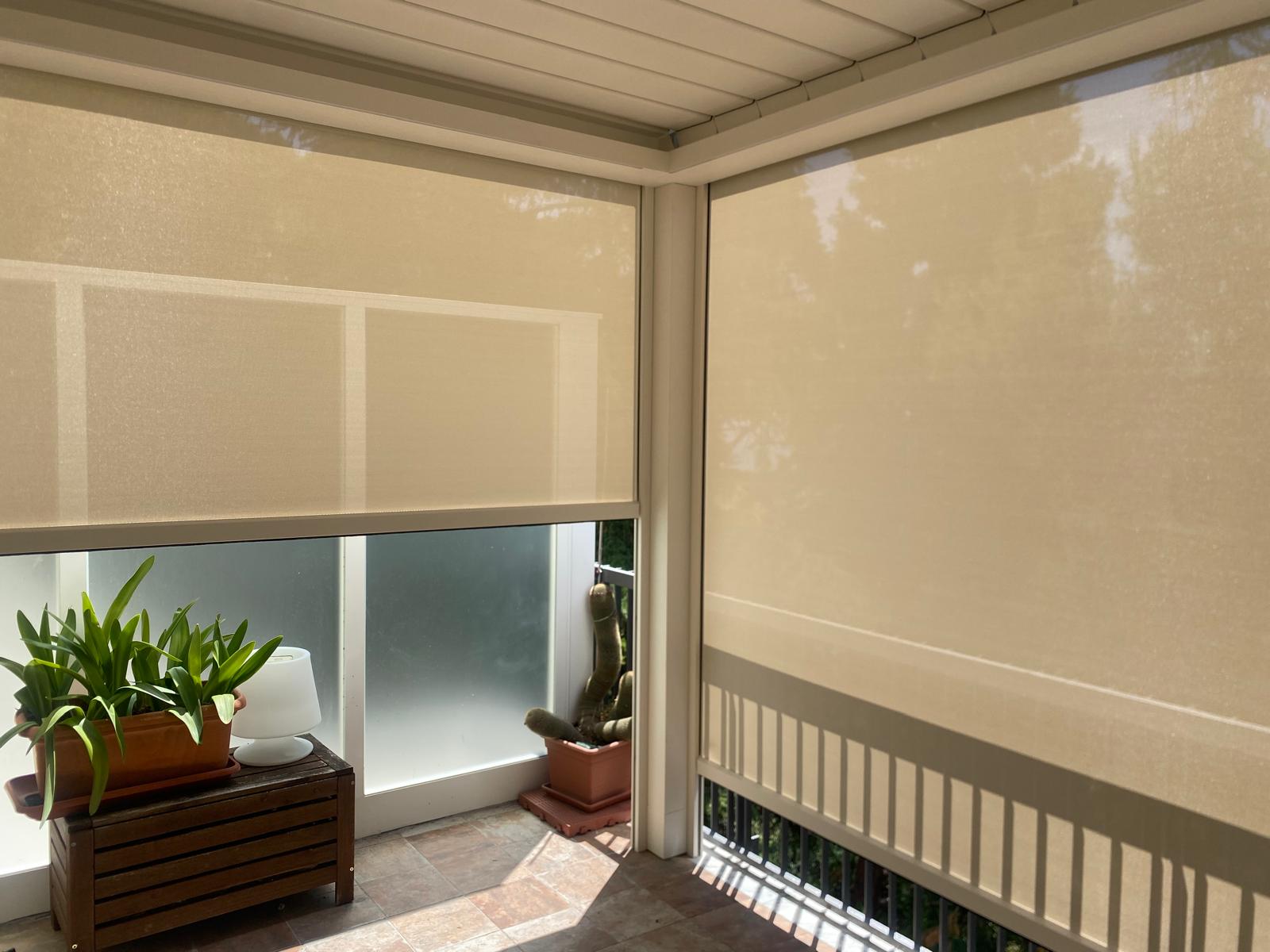 Tenda verticale Raso su pergola Opera Tenda verticale Raso su pergola Opera